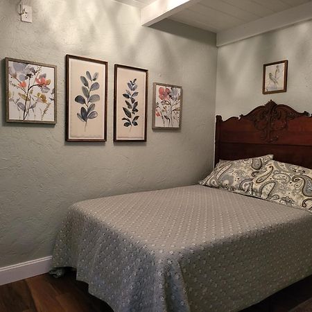 Smart Solution - Individual Private Bed-Pods In Gorgeous Shared Space - Women Only Dorm In Room 5 - Coed House - Full-Sized Mattresses In Individual Pods - With Built-In Private Storage - Gorgeous Shared Room - Affordable Luxury - Sparrow House Феникс Экстерьер фото
